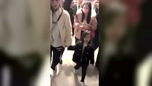 最新天涯娱乐八卦爆料,明星恋情、幕后黑幕大揭秘！